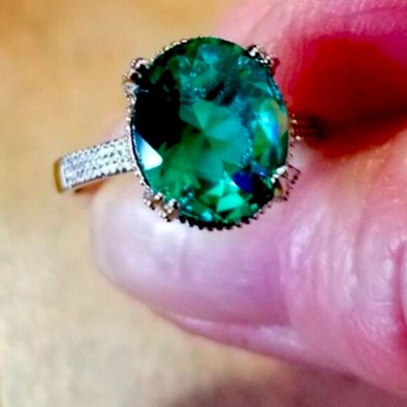 ⭐️NEW⭐️ 925 Sterling Silver Huge GREEN Flawless Paraiba Tourmaline RING - Picture 7 of 7